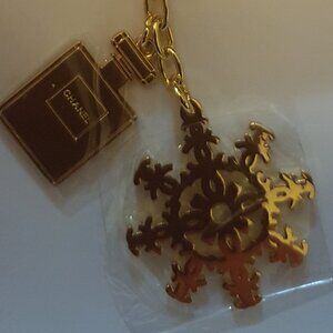 Chanel Beauty  snowflake keychain